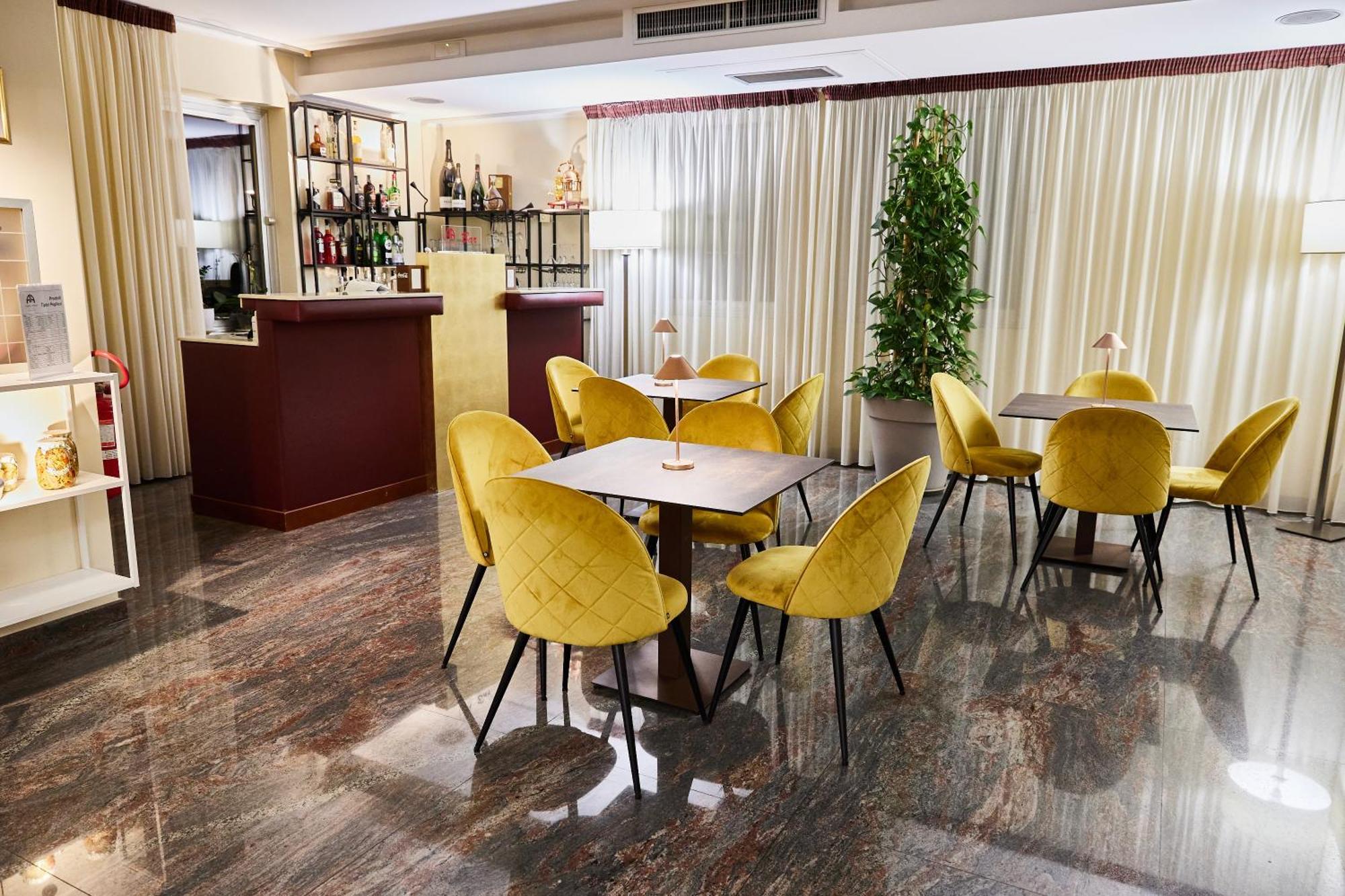 Appia Antica Hotel Corato Luaran gambar